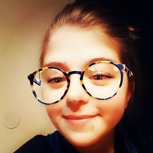 Meet your Posher, Tabitha